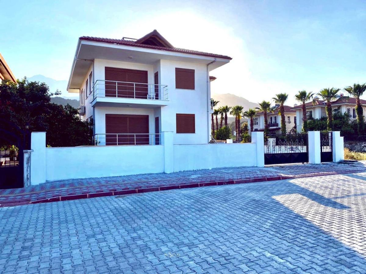 Guney Homes *